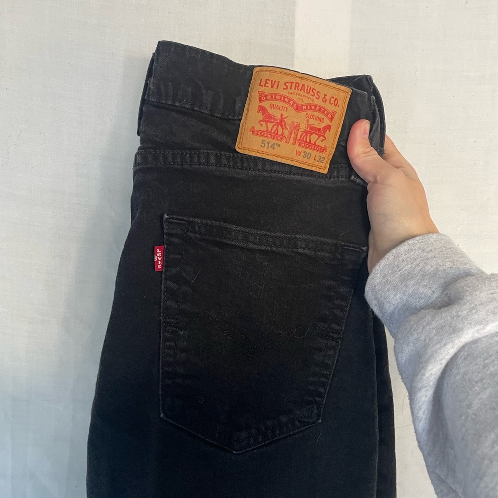 (SOLD) Levi 514 Jeans